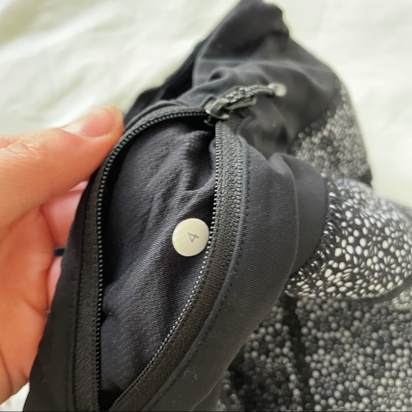 Lululemon Speed Up Short - Picture 3 of 3